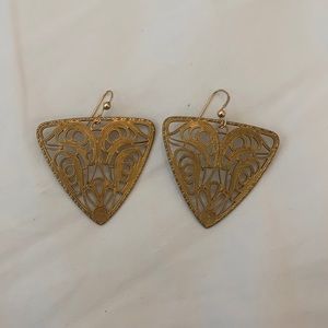 Triangle Earrings ⭐️